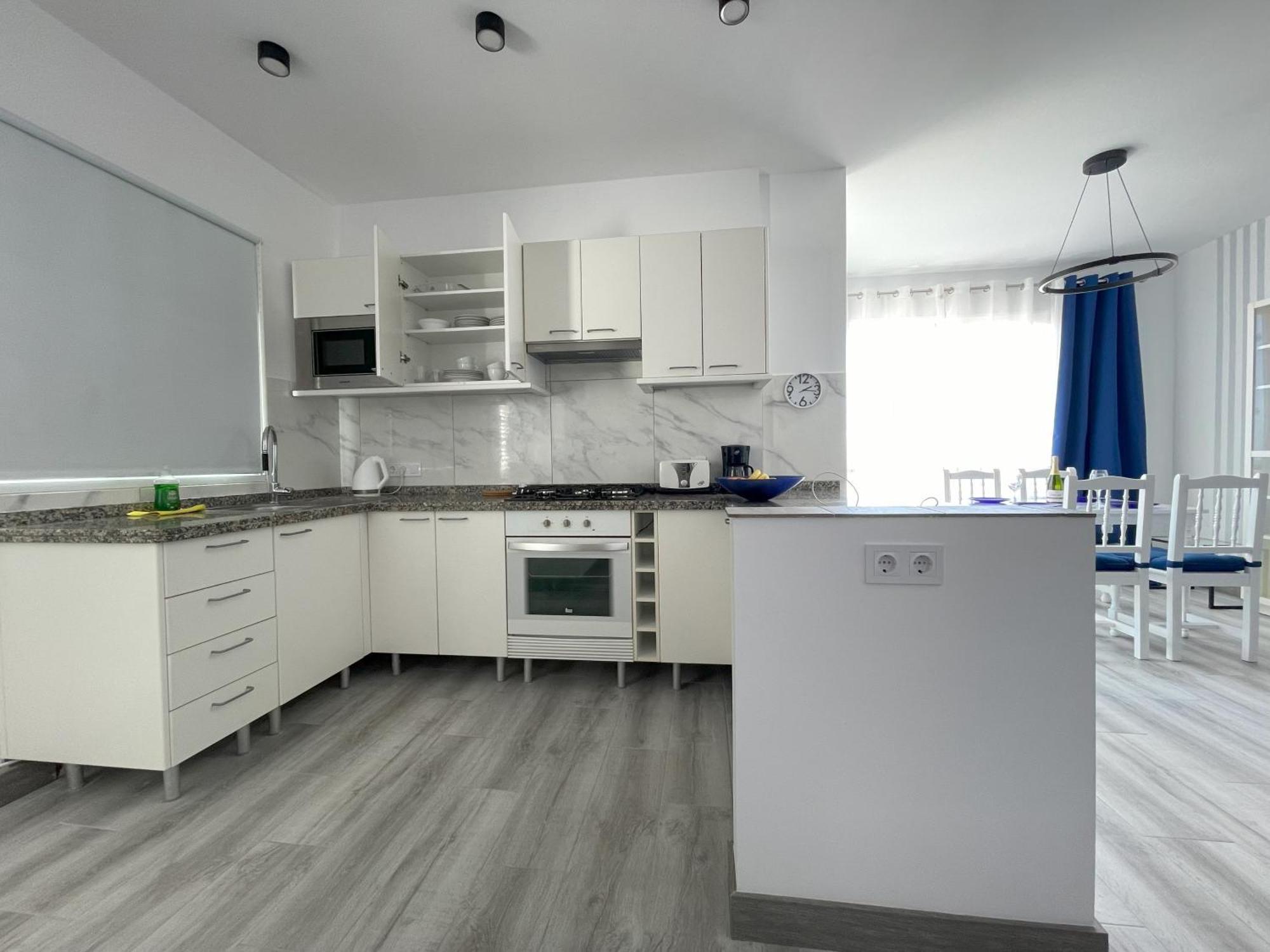 Newly Renovated Apartment With 2 Terrace, 2 Bedroom, 5Min Beach Puerto de Santiago  Kültér fotó