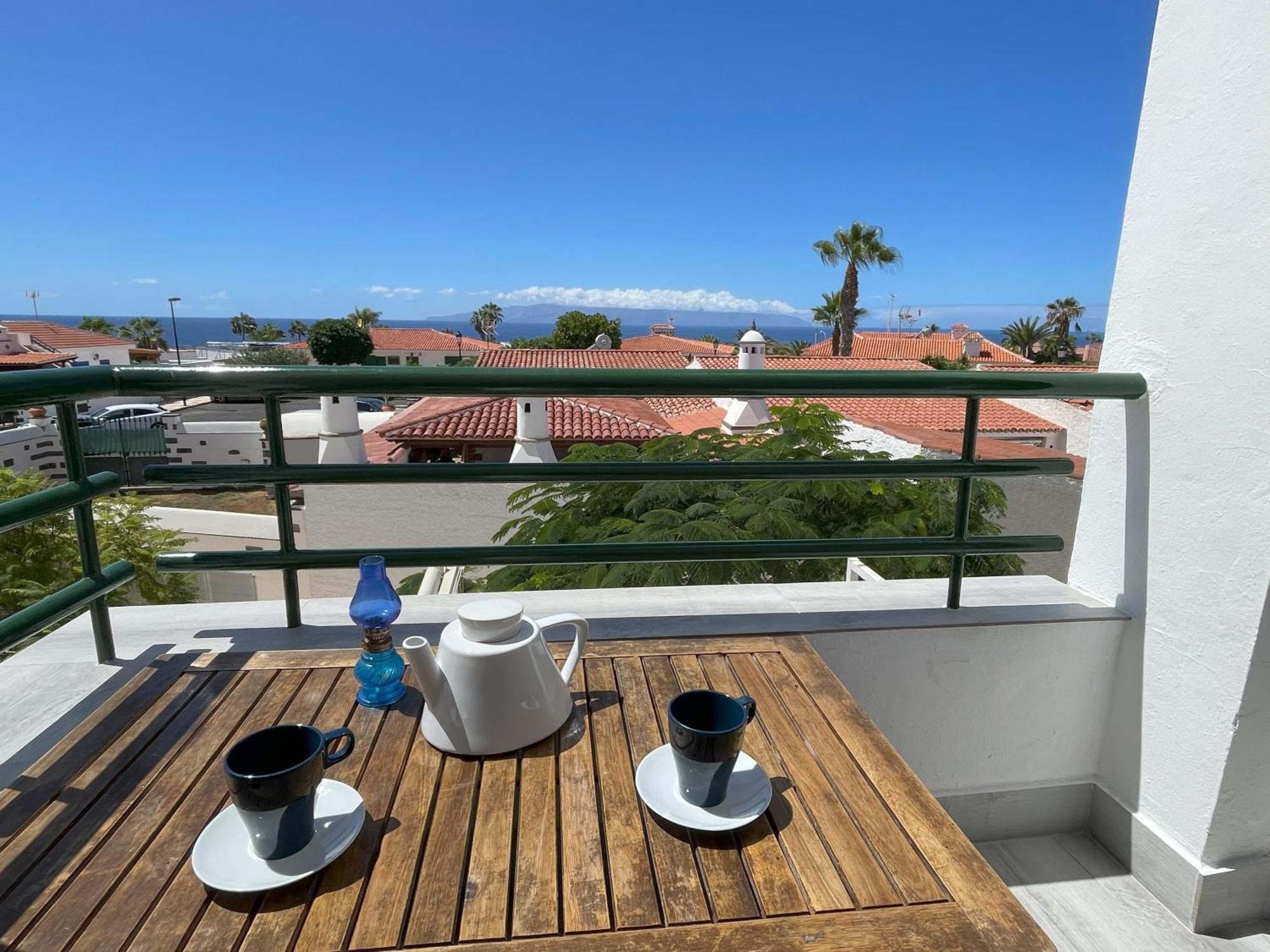 Newly Renovated Apartment With 2 Terrace, 2 Bedroom, 5Min Beach Puerto de Santiago  Kültér fotó